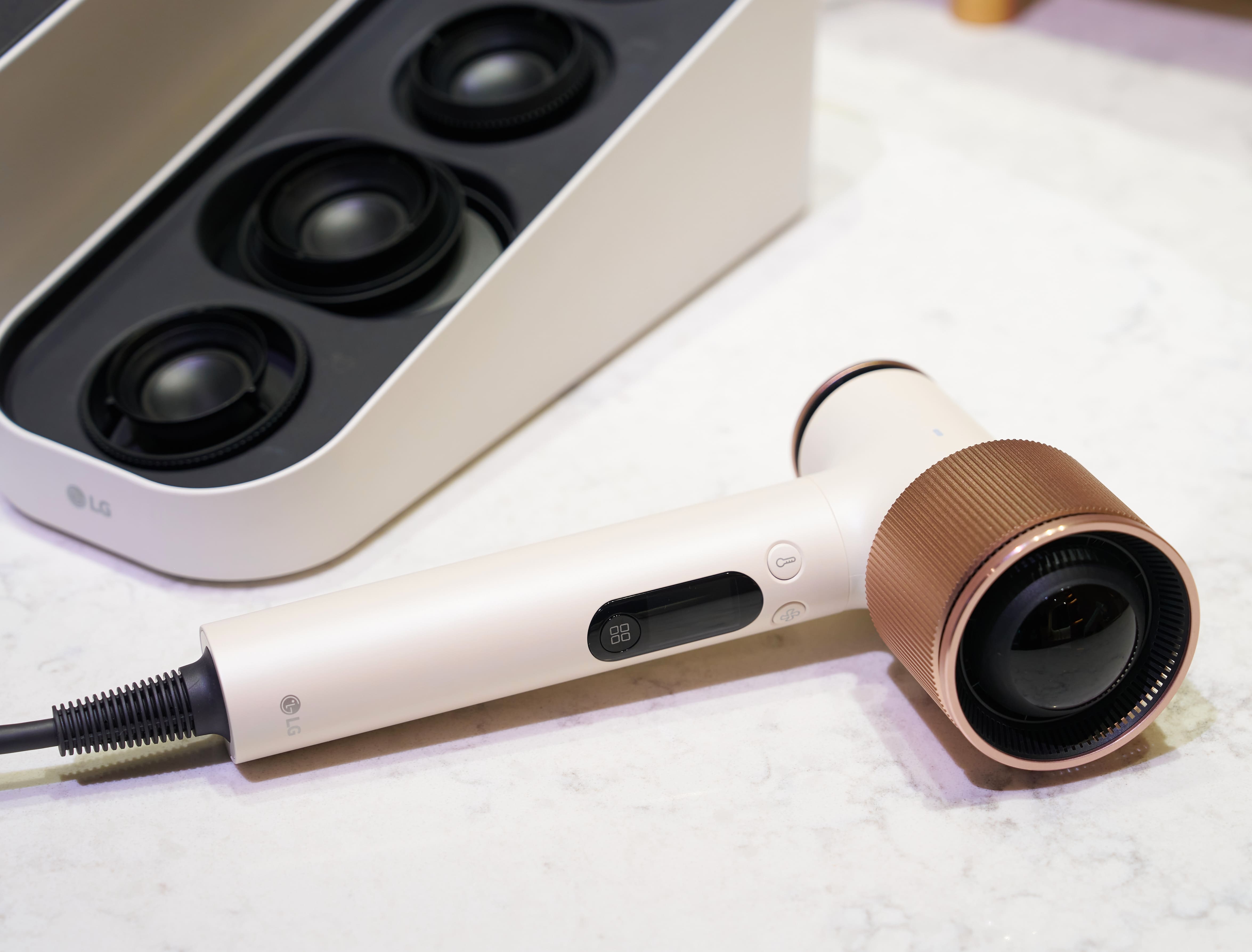 IFA 2026: LG stellt ersten eigenen Haartrockner und sensorgesteuerten Downdraft-Dunstabzug vor